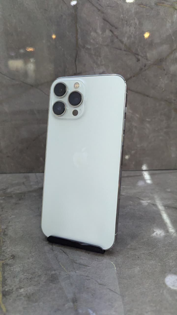 i Phone 13 Pro Max (White)
